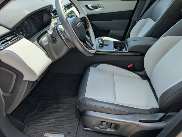 Certified 2025 Land Rover Range Rover Velar S image 25