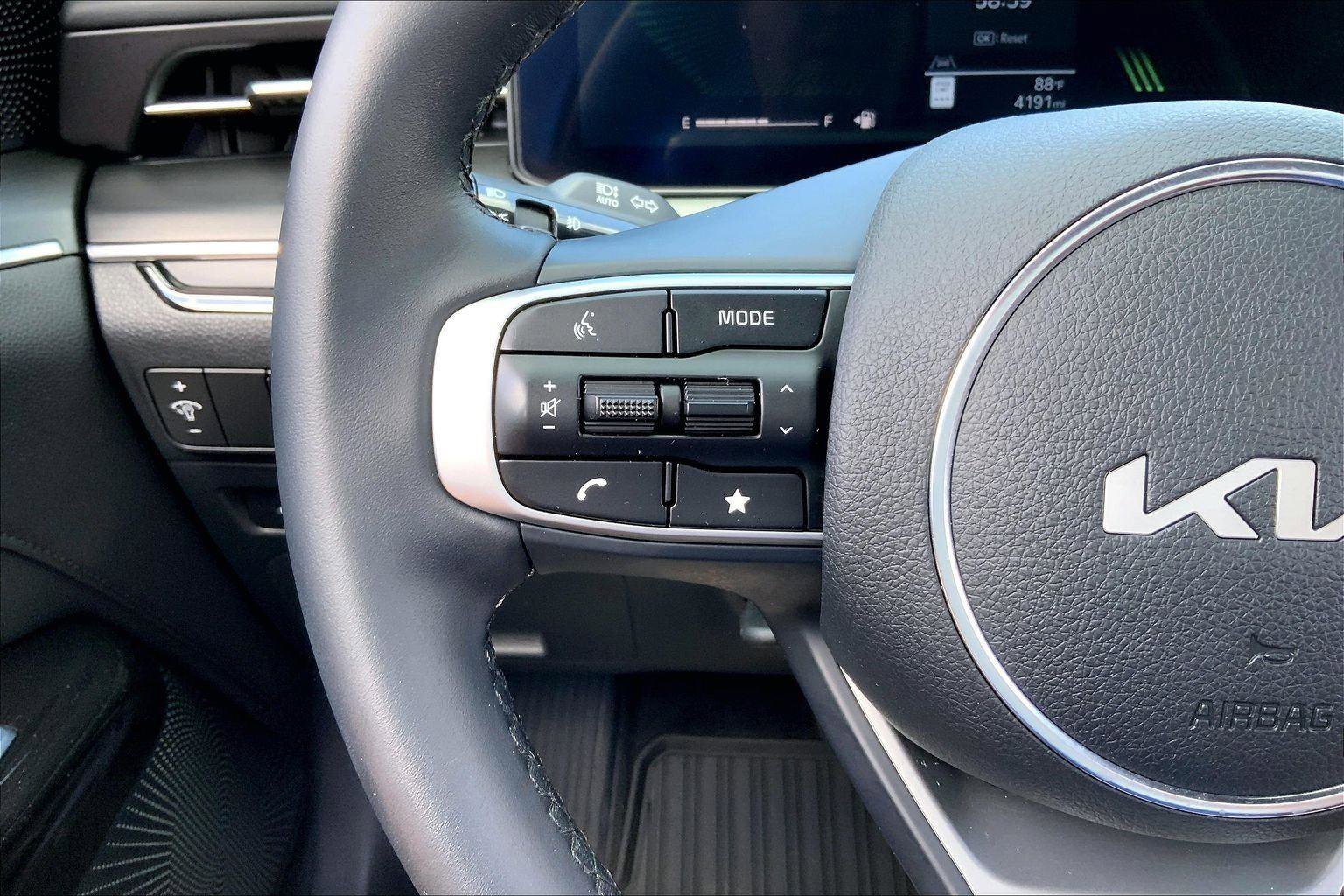Used 2026 Kia K5 GT-Line w/ GT-Line Premium Package FWD image 17