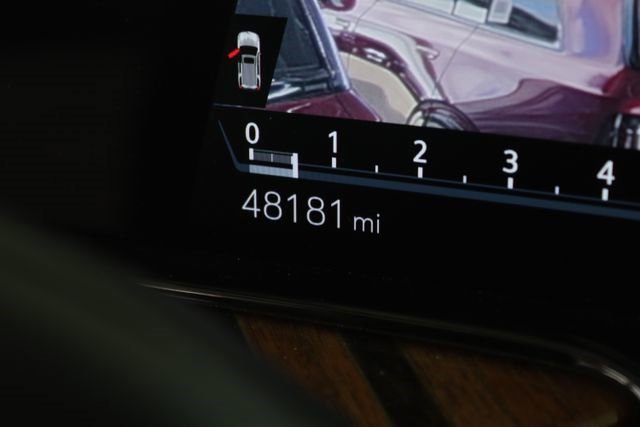 Certified 2023 Cadillac Escalade ESV Premium Luxury Platinum image 16