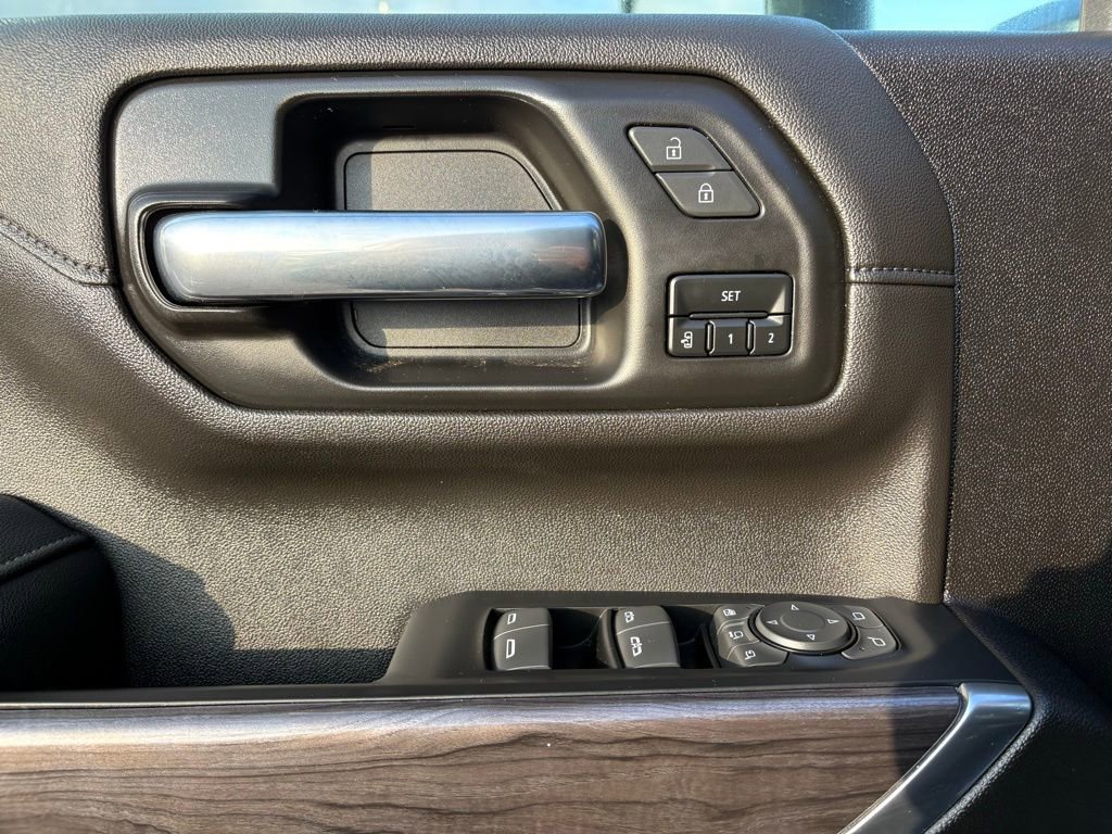 Used 2022 Chevrolet Silverado 2500 LTZ w/ LTZ Convenience Package image 20