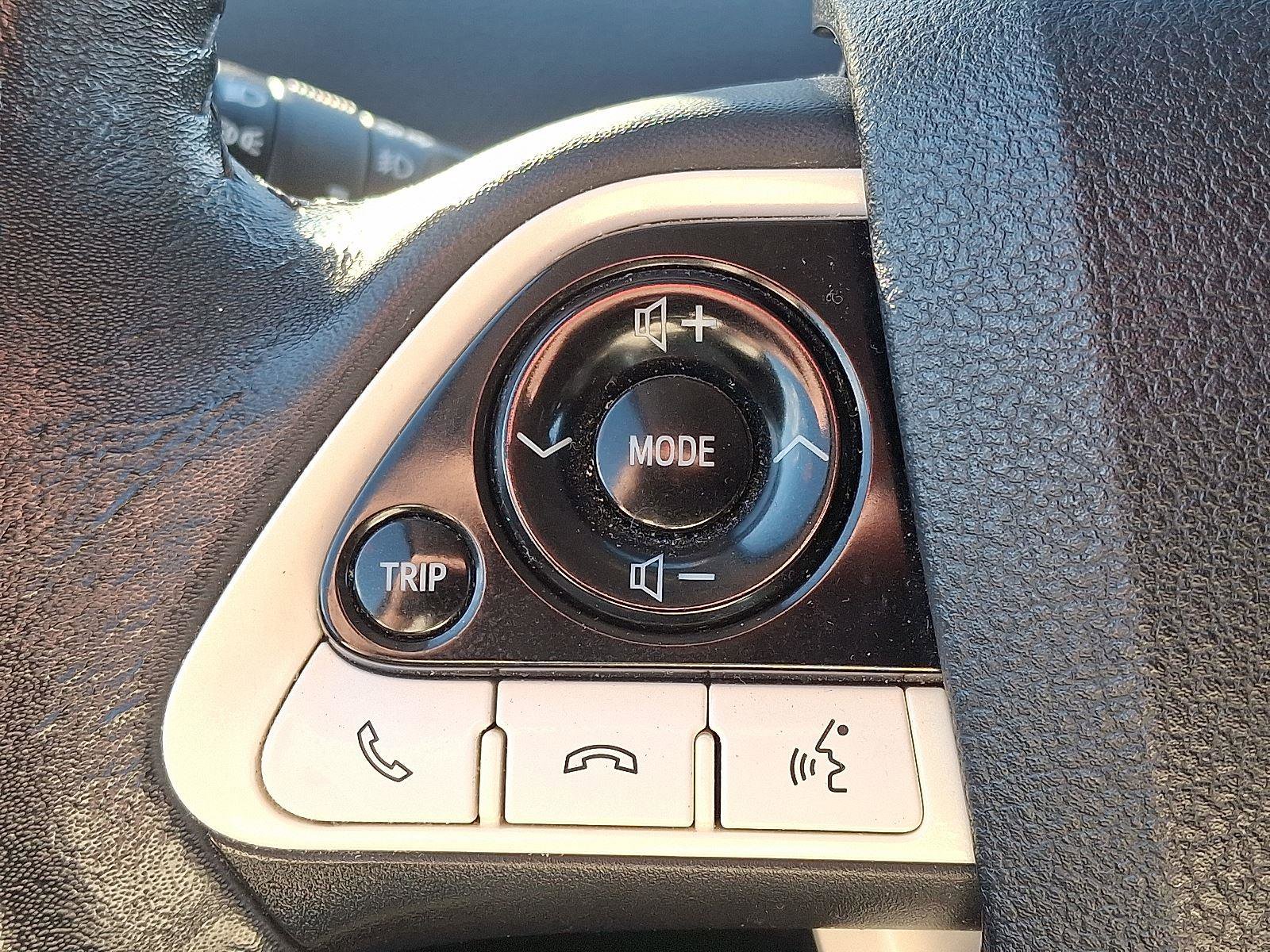 Used 2018 Toyota Prius Prime Advanced image 21