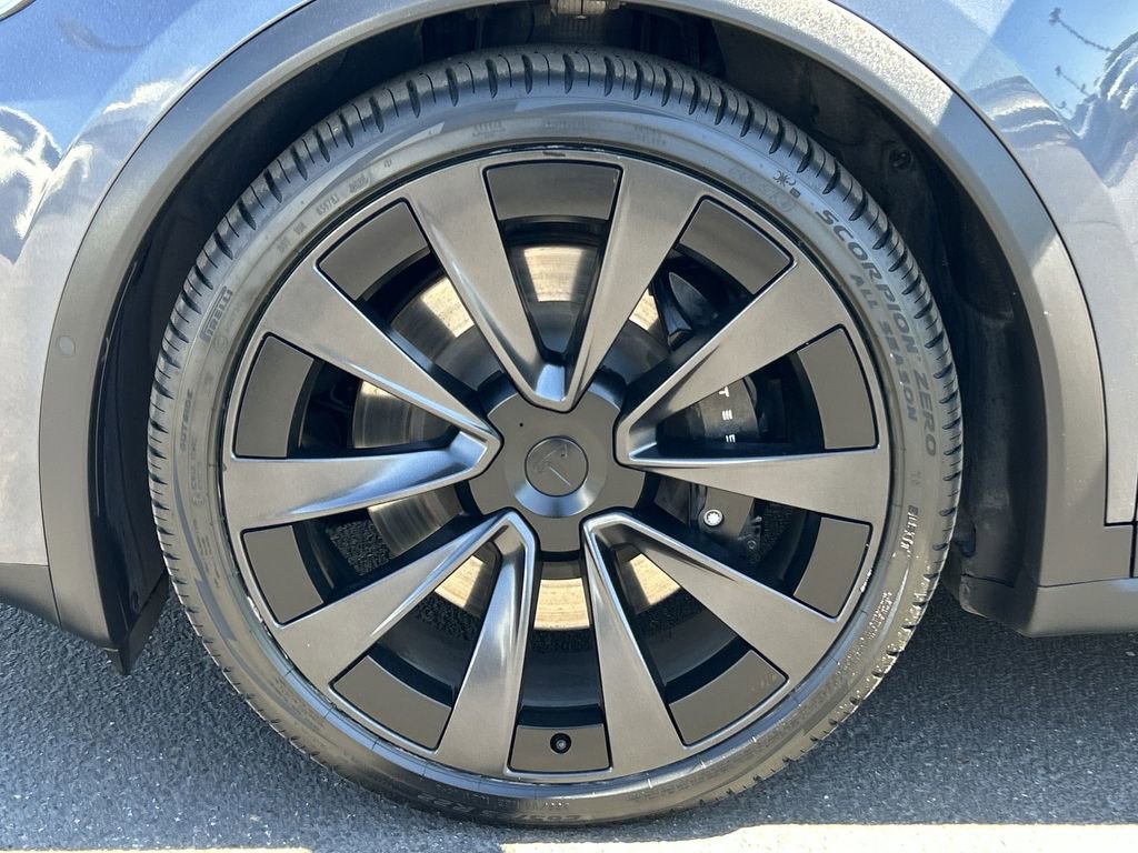 Used 2023 Tesla Model X Plaid image 33