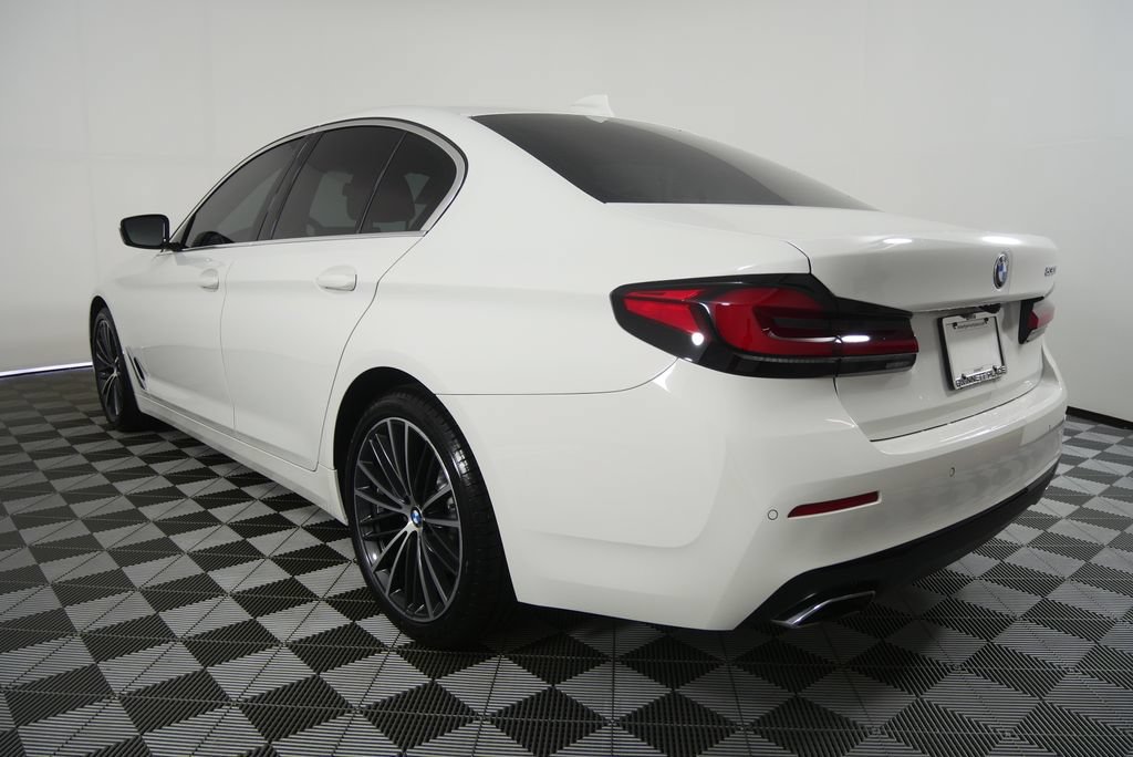 Used 2023 BMW 530i w/ Premium Package RWD image 5