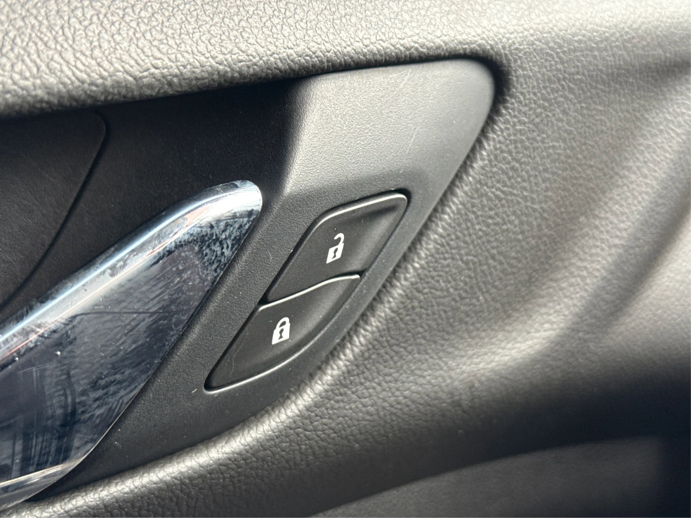 Used 2020 GMC Acadia SLE w/ Driver Convenience Package image 34