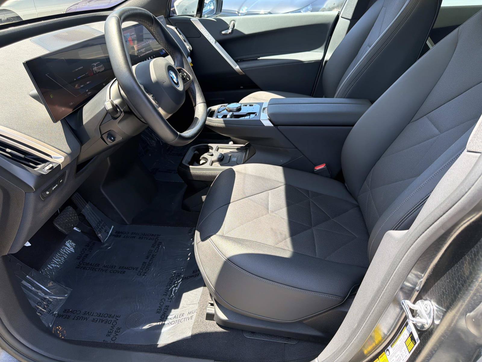 Used 2024 BMW iX xDrive50 AWD/4WD image 15