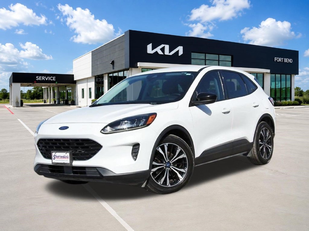 Used 2022 Ford Escape SE w/ SE Sport Appearance Package