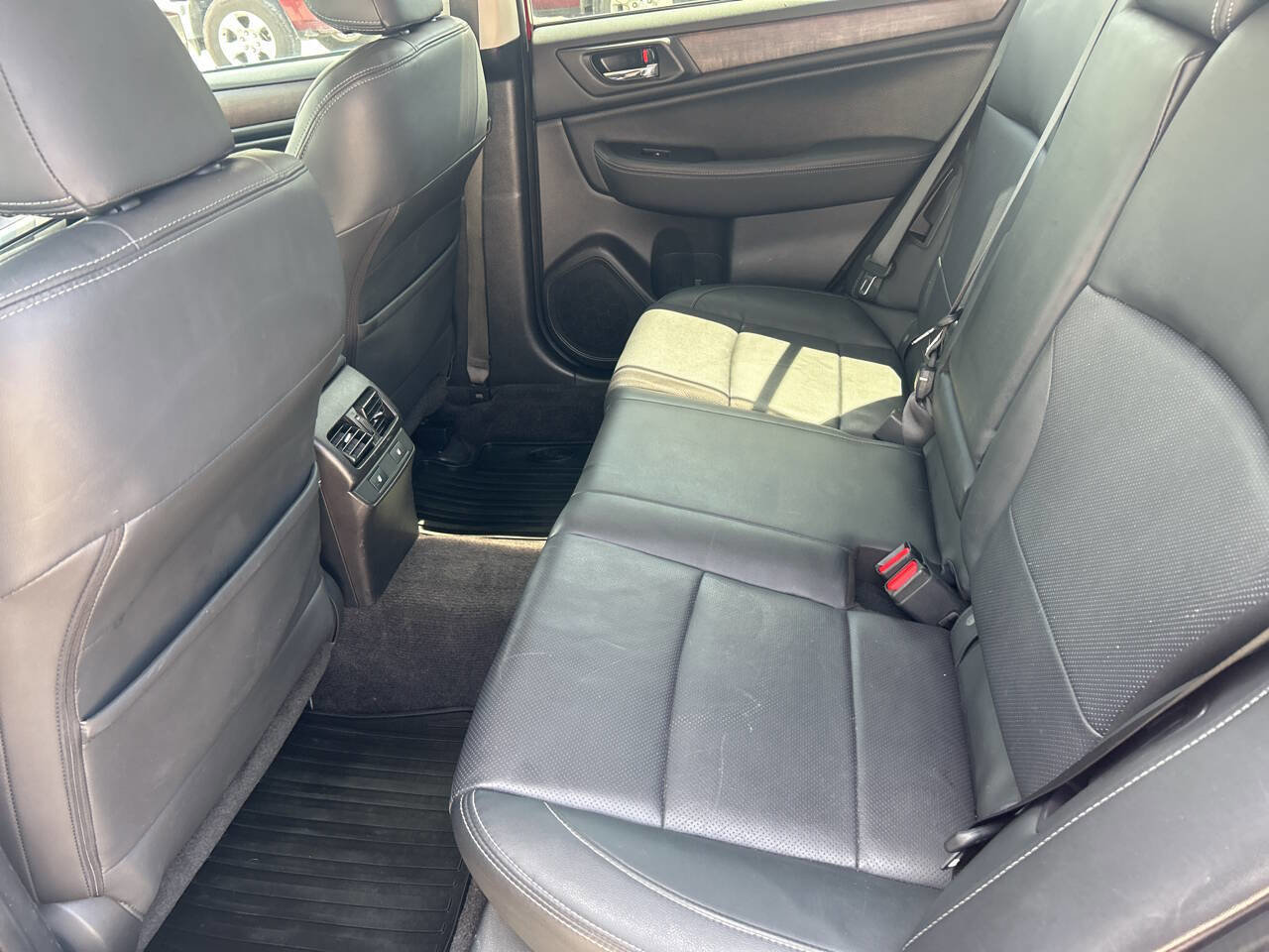 Used 2015 Subaru Outback 2.5i Limited image 15