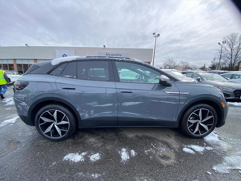 Used 2025 Volkswagen ID.4 Pro S image 2