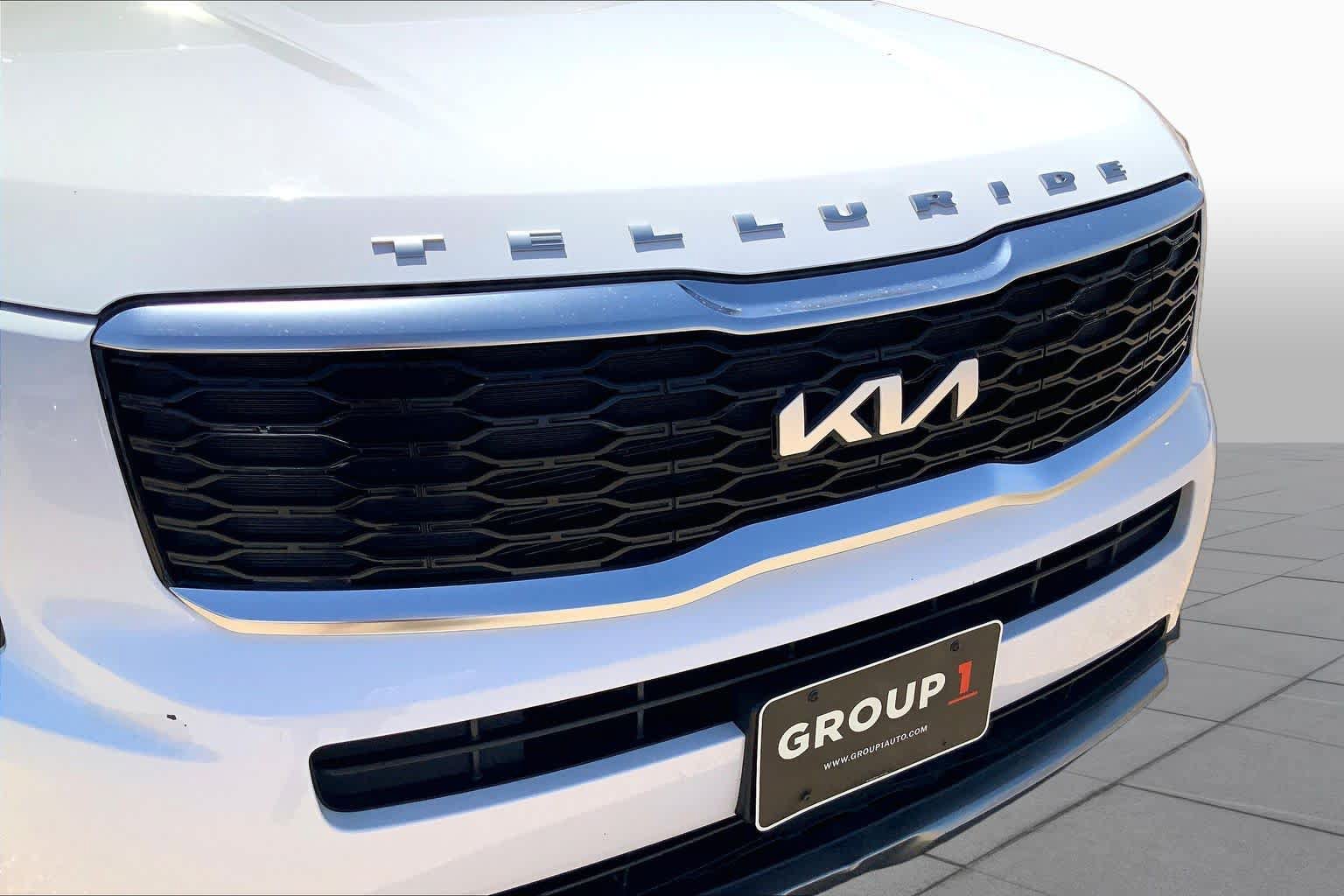 Certified 2022 Kia Telluride S FWD image 36