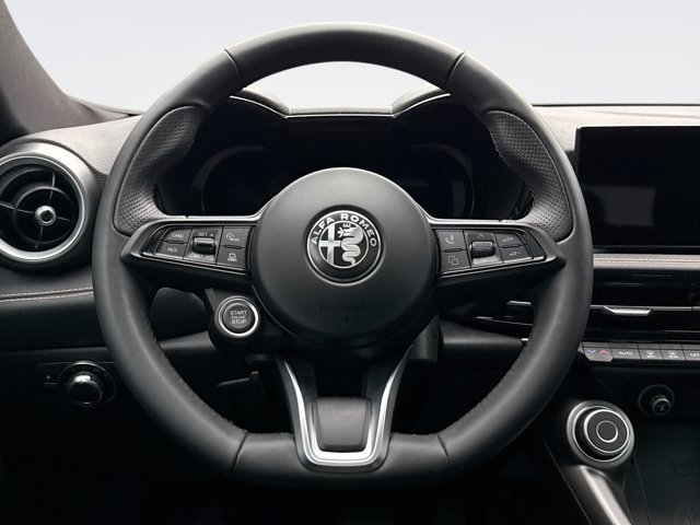 Used 2024 Alfa Romeo Tonale Ti AWD/4WD image 12