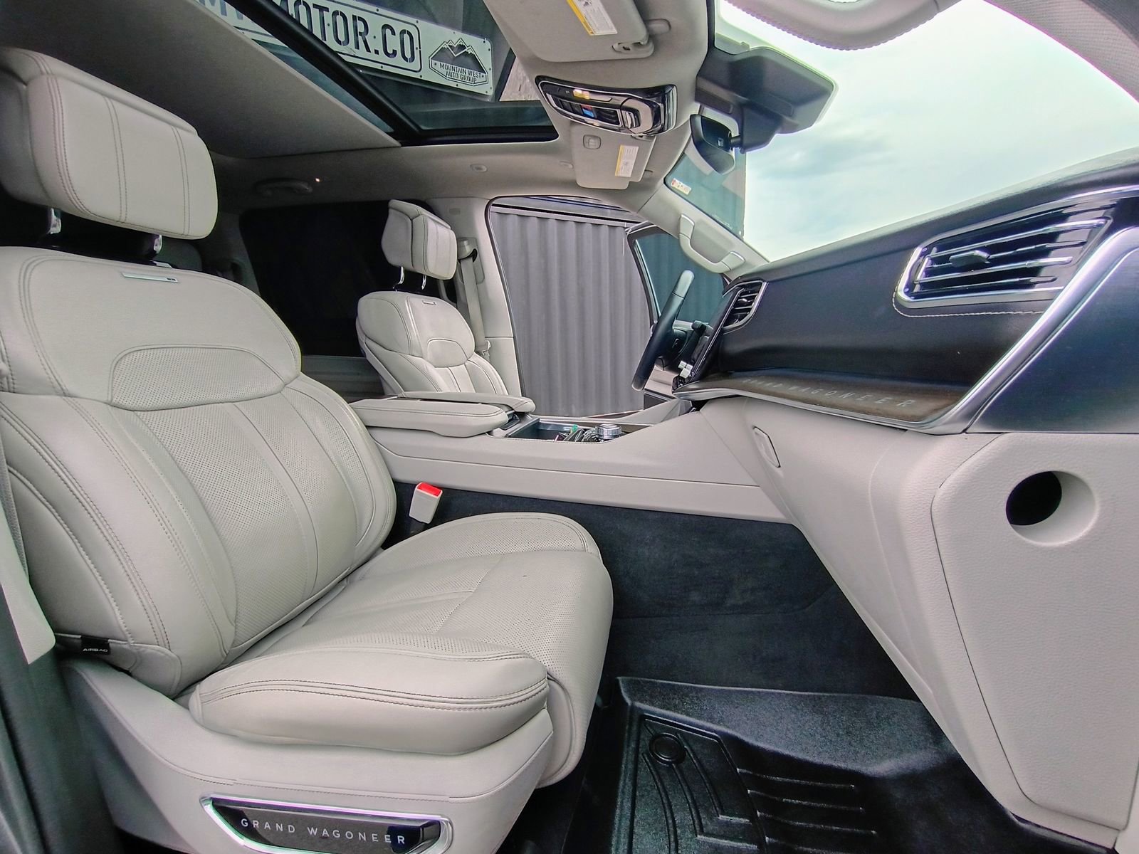 Used 2022 Jeep Grand Wagoneer Series I image 32