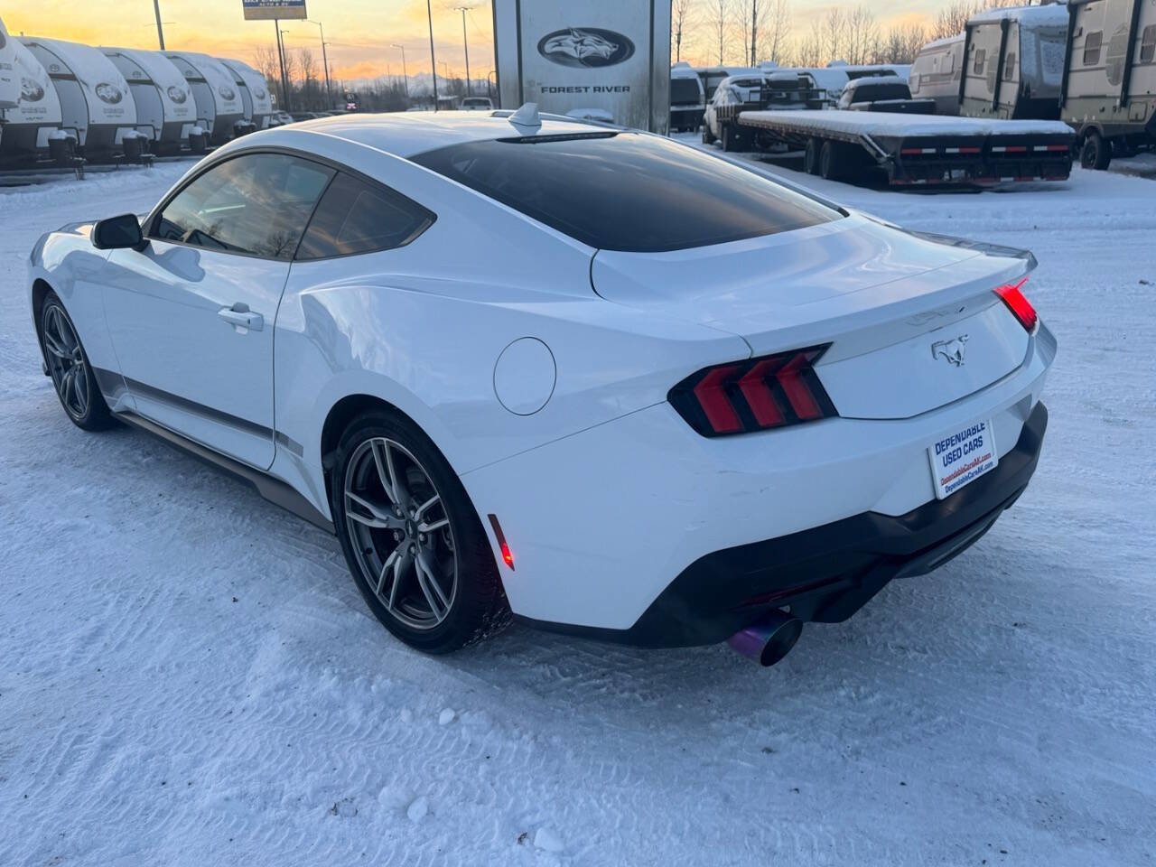 Used 2024 Ford Mustang Coupe image 7
