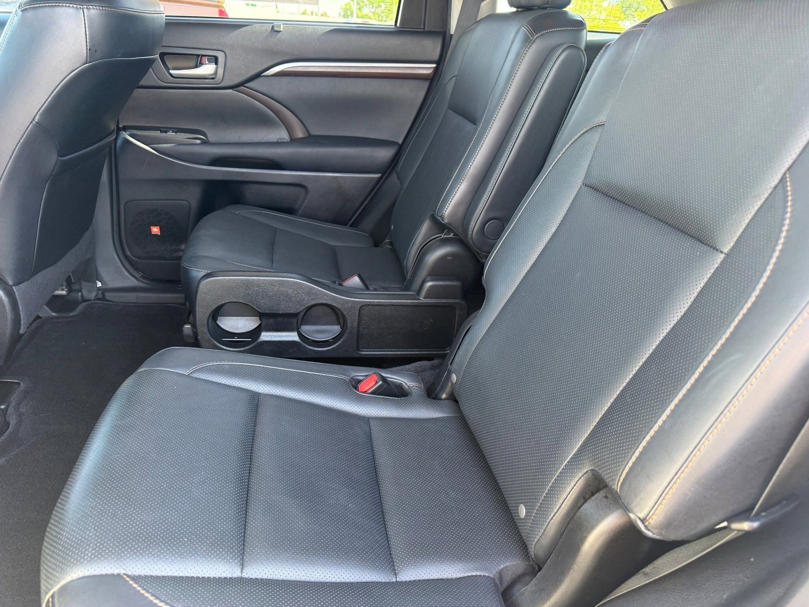 Used 2015 Toyota Highlander Limited FWD image 23