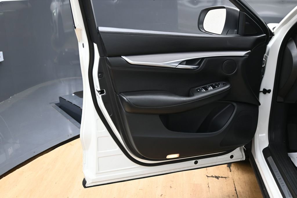 Used 2023 INFINITI QX55 Luxe w/ Cargo Package AWD/4WD image 41