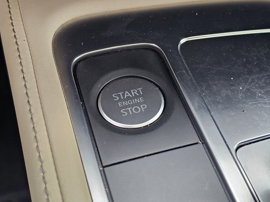 Used 2023 INFINITI QX60 Sensory w/ Vision Package image 40