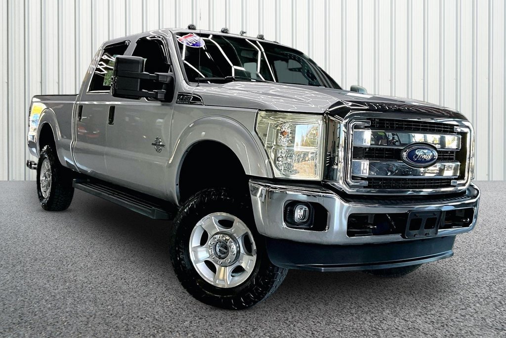 Used 2016 Ford F250 XLT w/ Snow Plow Prep Package AWD/4WD image 1