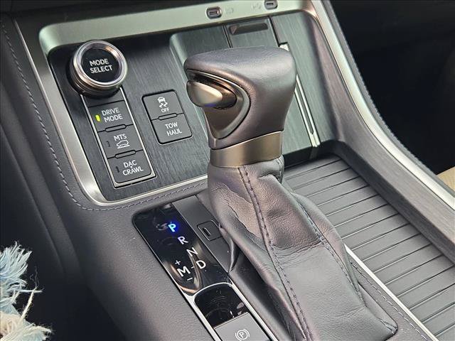 Used 2024 Lexus GX 550 AWD/4WD image 12