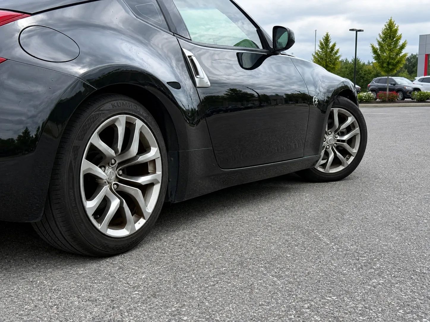 Used 2015 Nissan 370Z Coupe RWD image 9