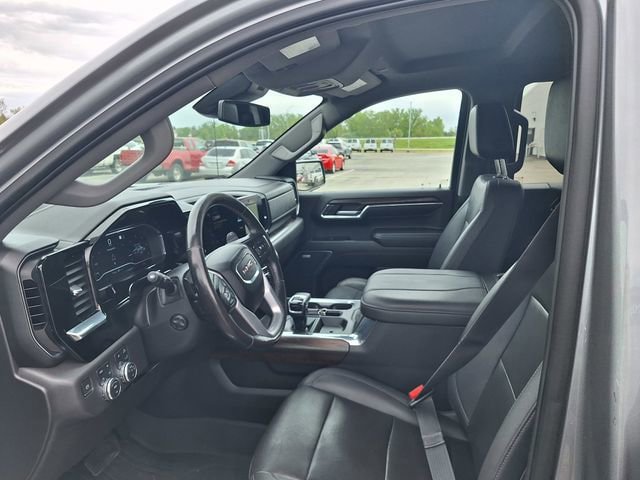 Used 2023 GMC Sierra 1500 SLT w/ SLT Premium Plus Package AWD/4WD image 11