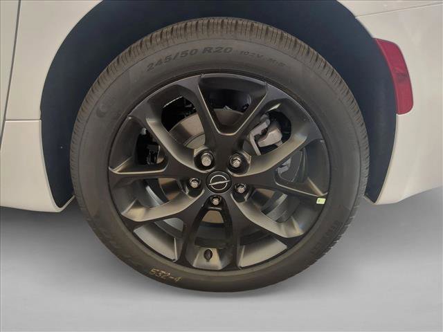 New 2026 Chrysler Pacifica Limited w/ S Appearance Package image 10