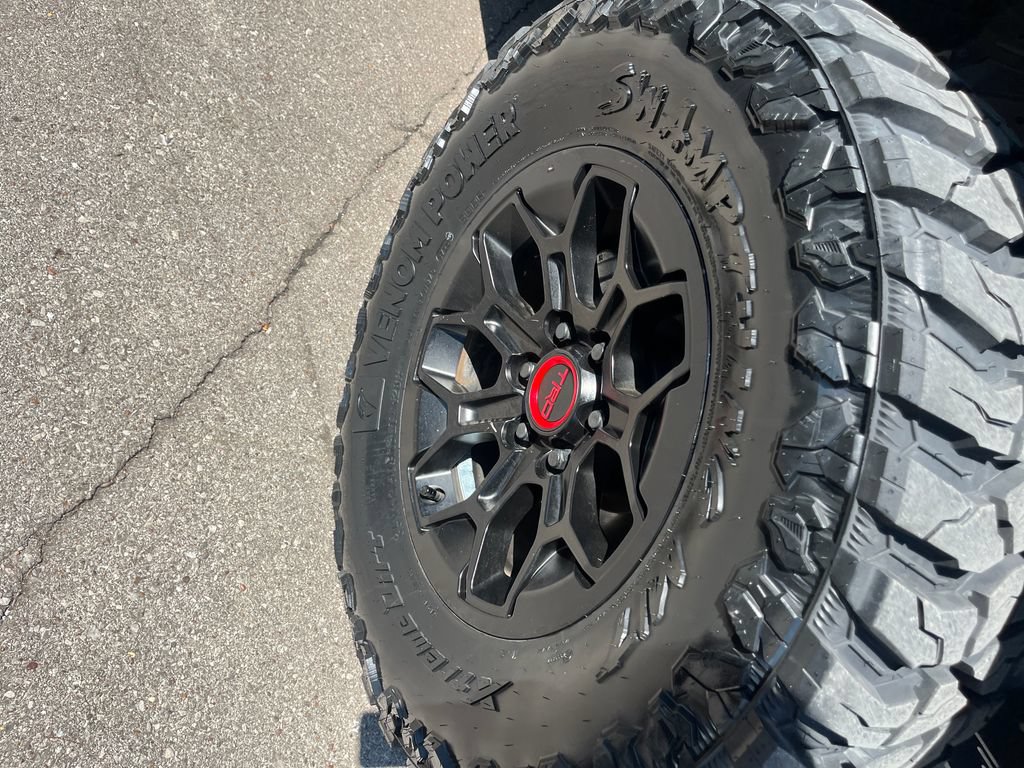 Used 2024 Toyota Tacoma TRD Pro AWD/4WD image 37