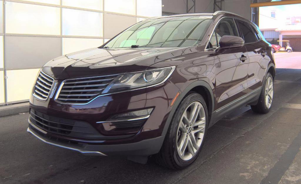 Used 2017 Lincoln MKC Reserve w/ Lincoln MKC Climate Package AWD/4WD image 4