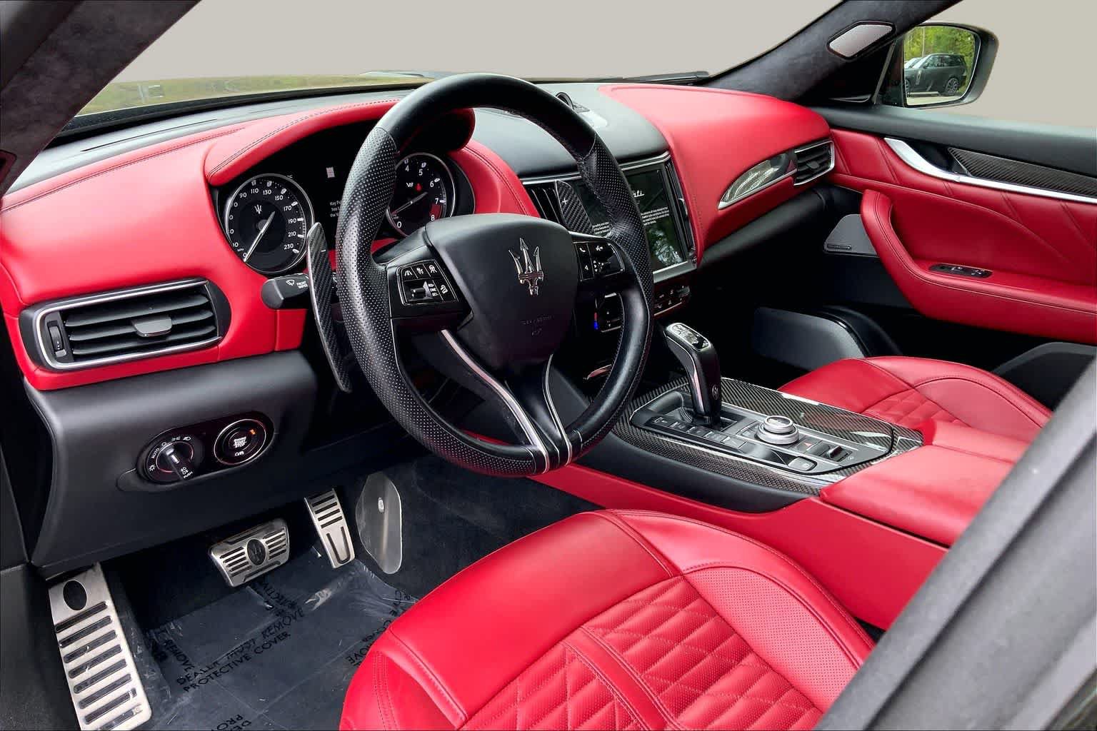 Used 2021 Maserati Levante Trofeo AWD/4WD image 17