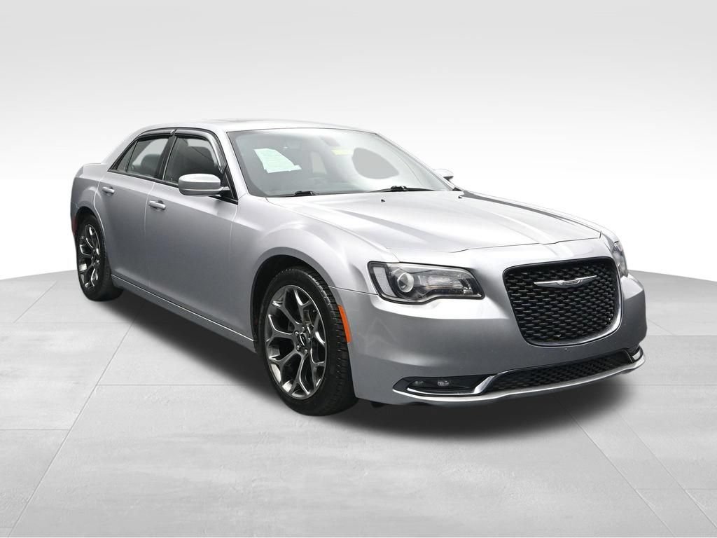 Used 2017 Chrysler 300 S RWD image 7
