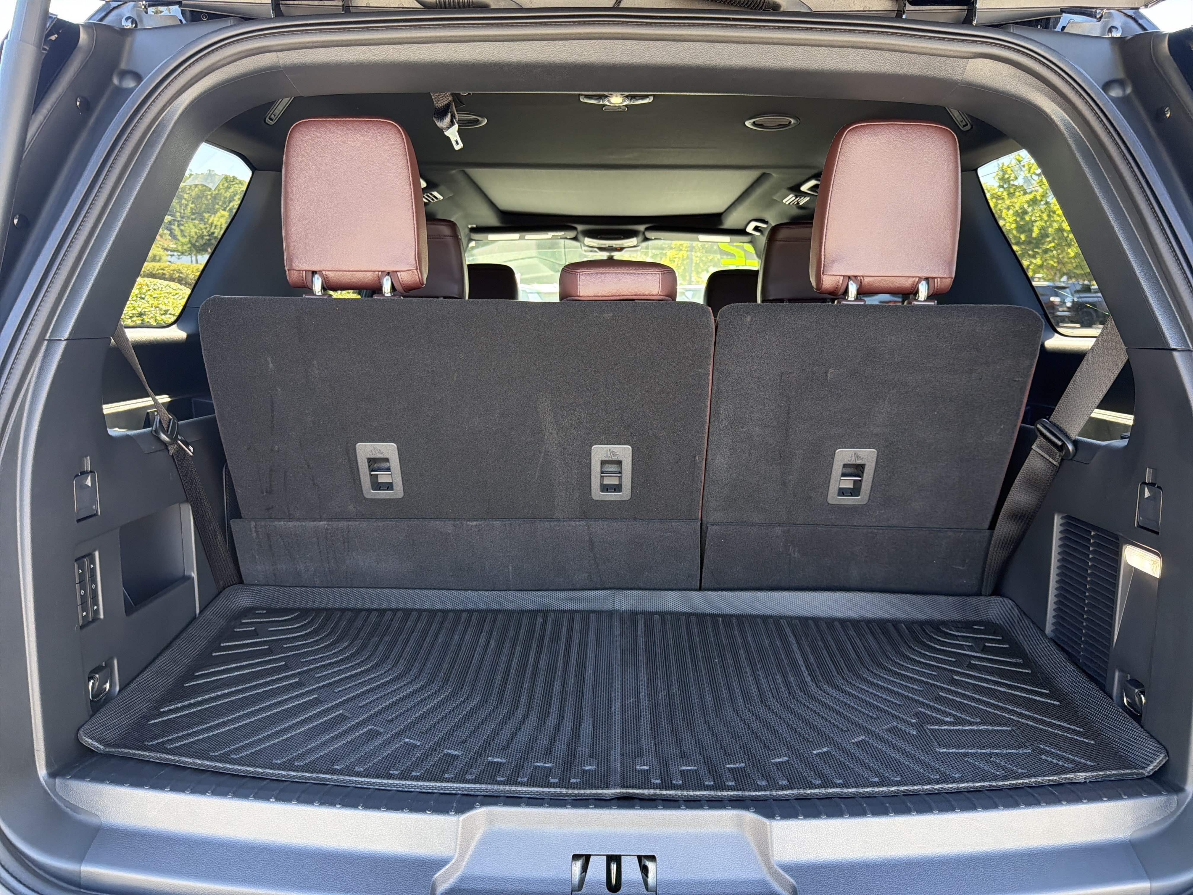 Used 2022 Ford Expedition Limited RWD image 27