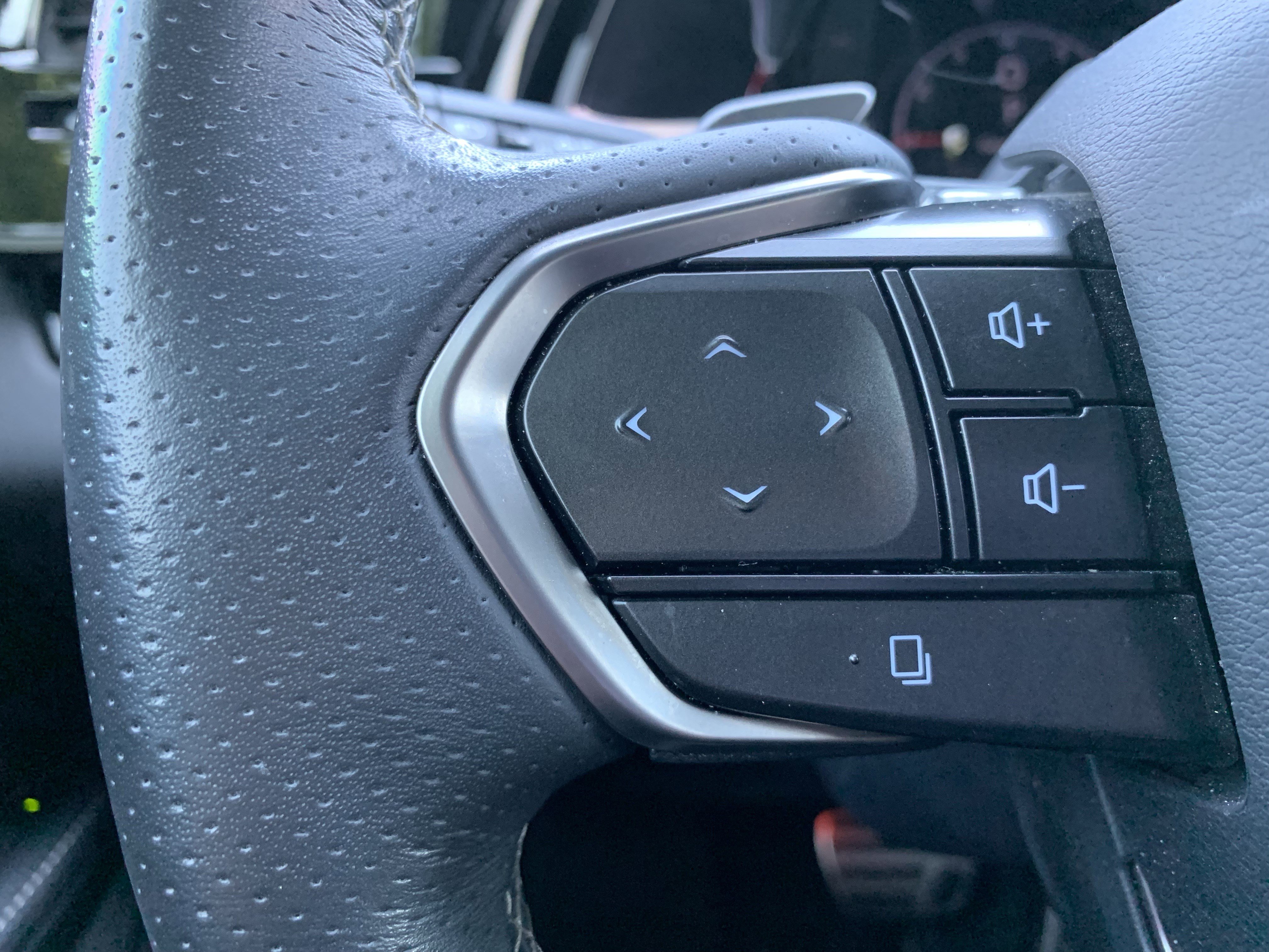 Used 2024 Lexus RX 500h F Sport w/ Convenience Package AWD/4WD image 19