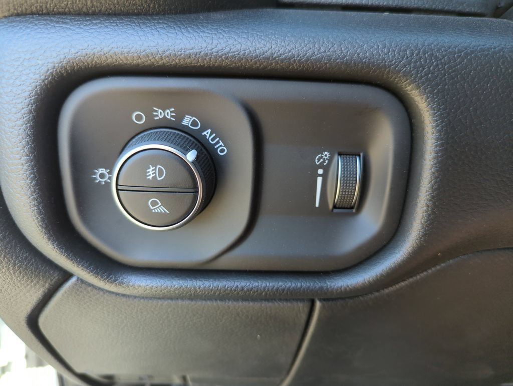 New 2026 RAM 2500 Warlock AWD/4WD image 19