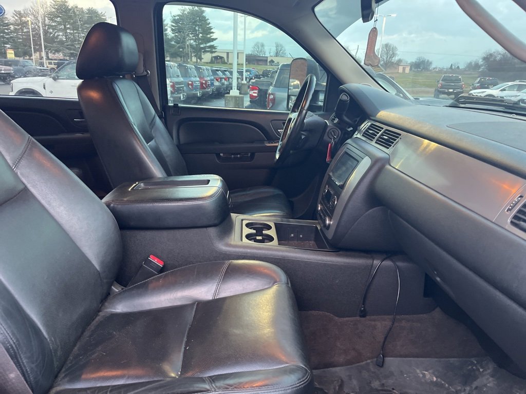 Used 2013 Chevrolet Silverado 2500 LTZ w/ LTZ Plus Package image 6