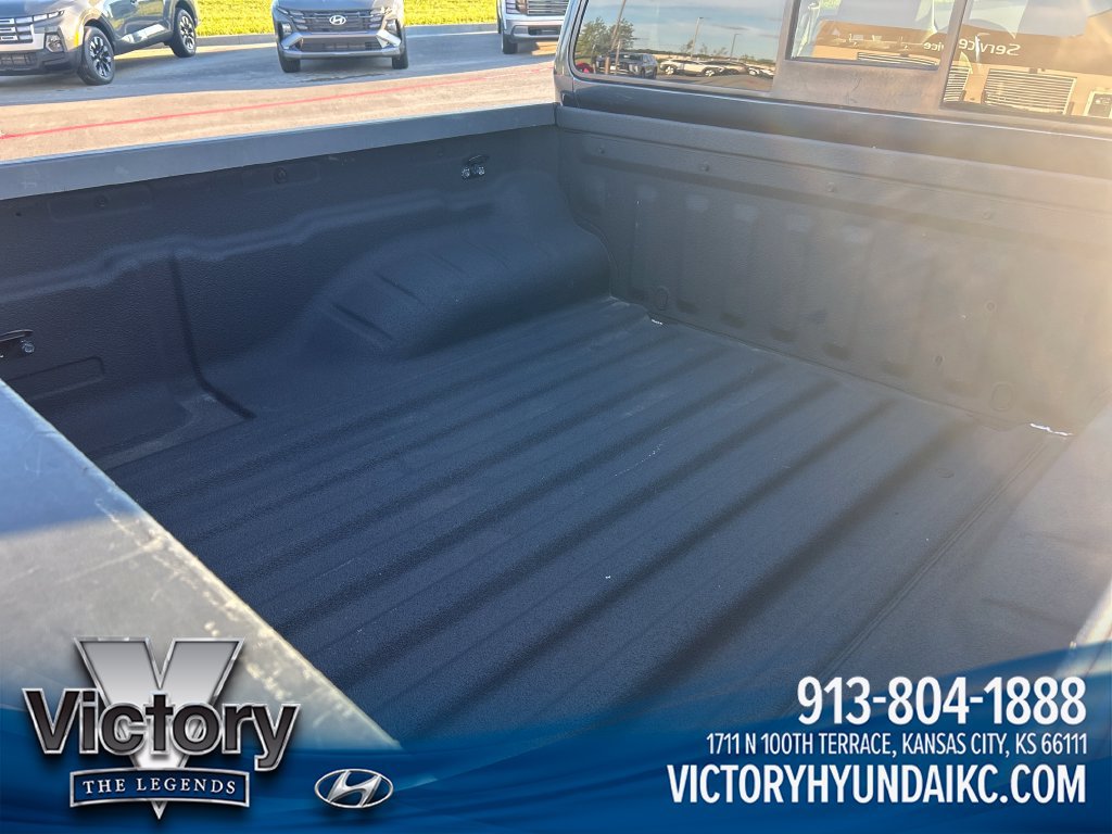 Used 2019 Nissan Frontier SV RWD image 10