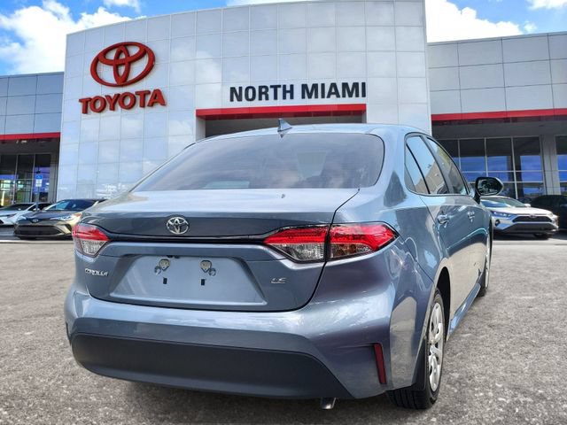 Used 2026 Toyota Corolla LE FWD image 4