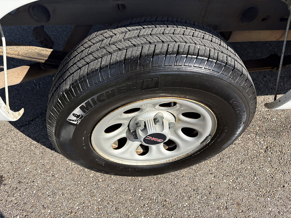 Used 2007 GMC Sierra 1500 W/T RWD image 12