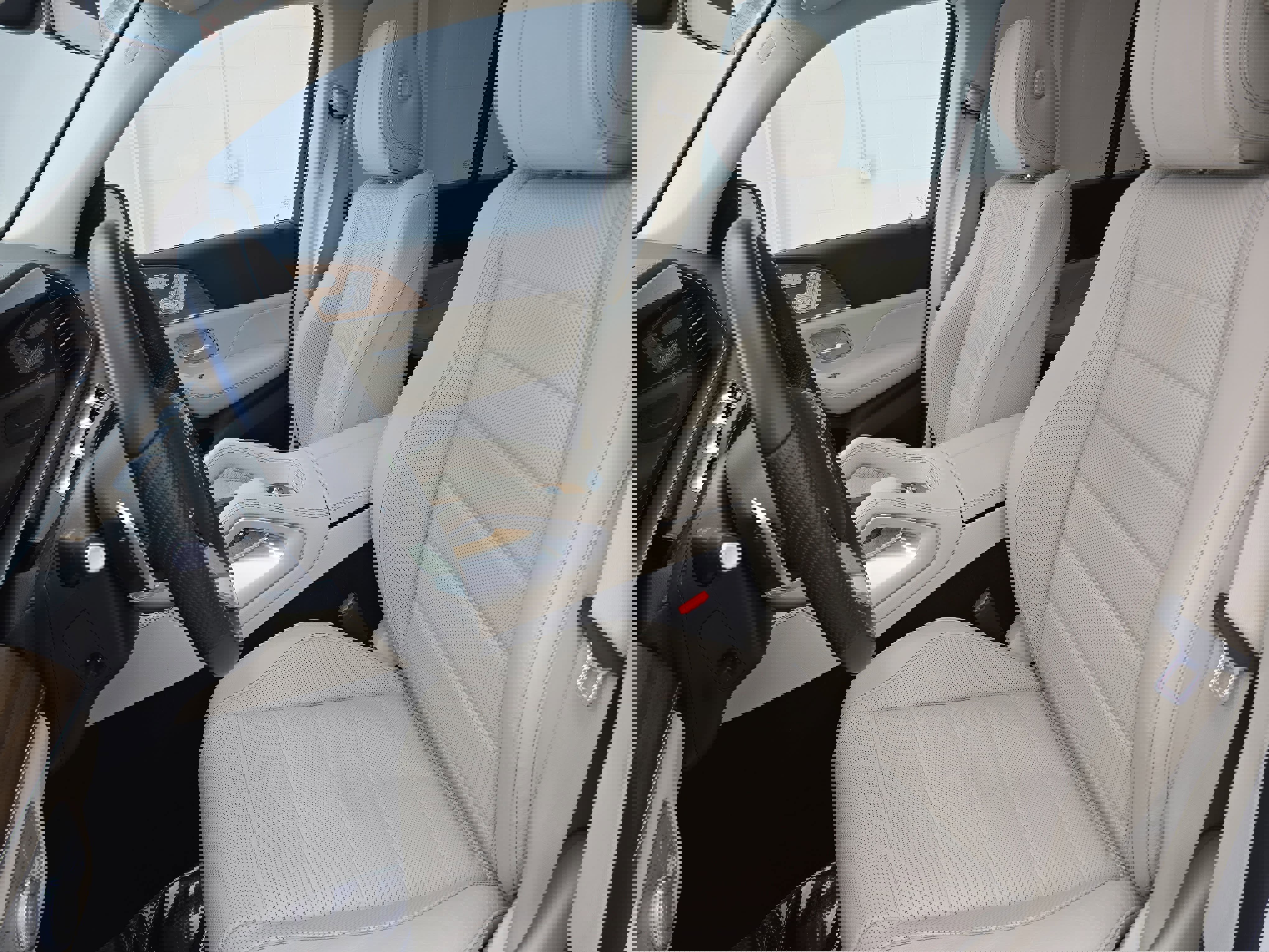 Used 2023 Mercedes-Benz GLS 580 4MATIC image 16