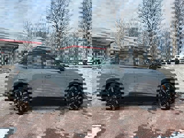 New 2026 Nissan Leaf Platinum+ image 1