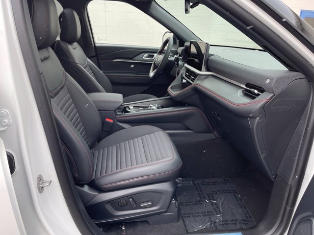 New 2026 Ford Explorer ST-Line w/ ST-Line Street Pack AWD/4WD image 40