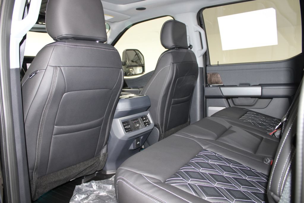 New 2026 Ford F250 Lariat w/ Black Appearance Package AWD/4WD image 29
