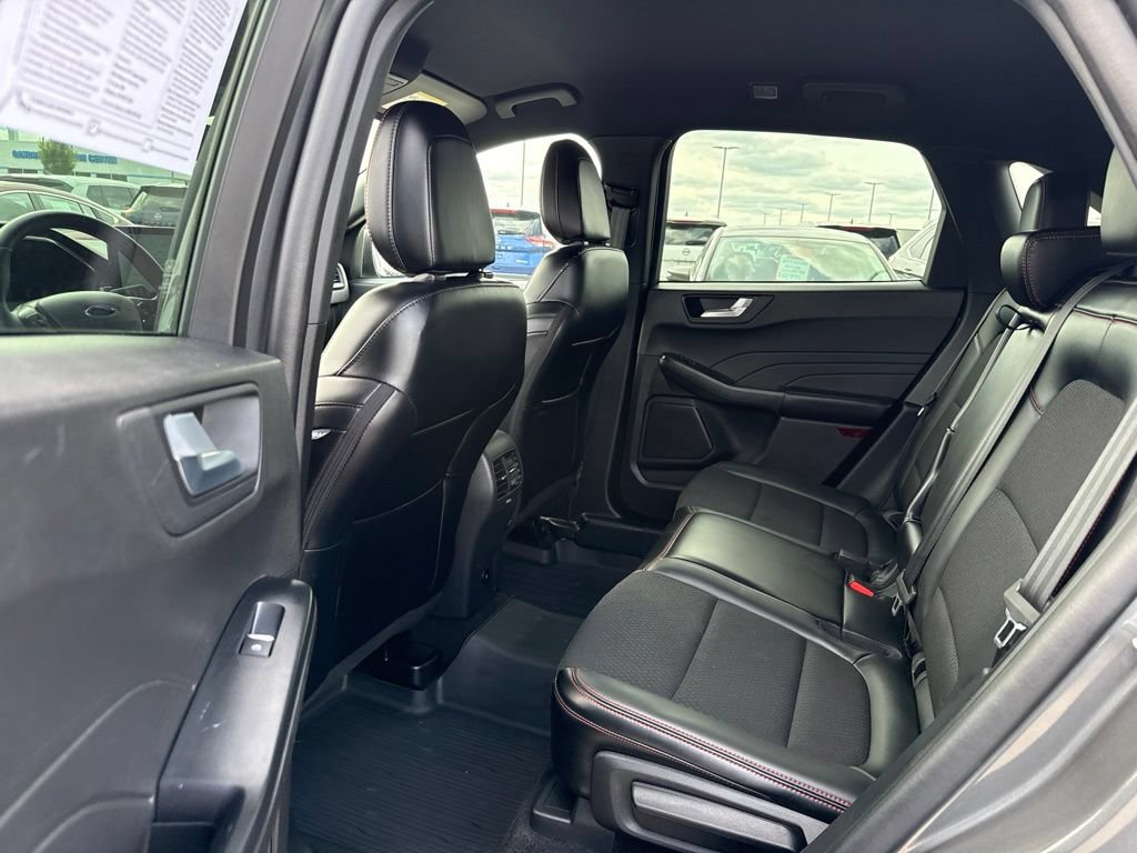 Used 2025 Ford Escape ST-Line w/ Tech Pack #1 AWD/4WD image 24