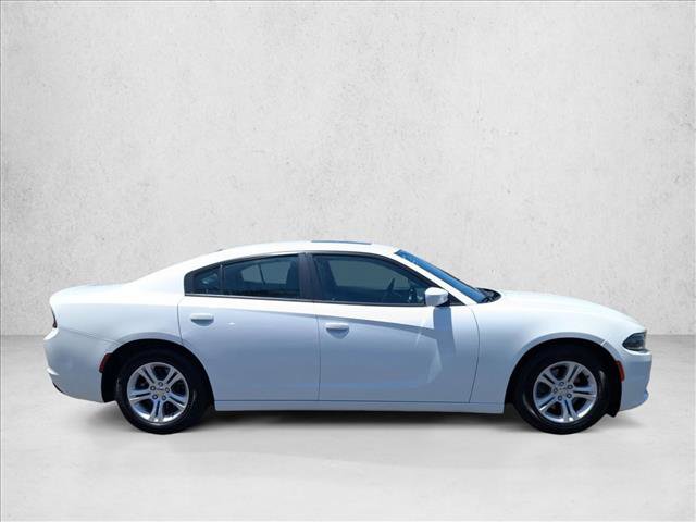 Used 2019 Dodge Charger SXT w/ Leather Interior Group RWD image 4