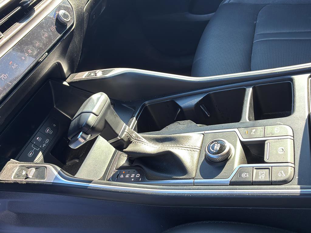 Certified 2025 Kia Sorento S image 30