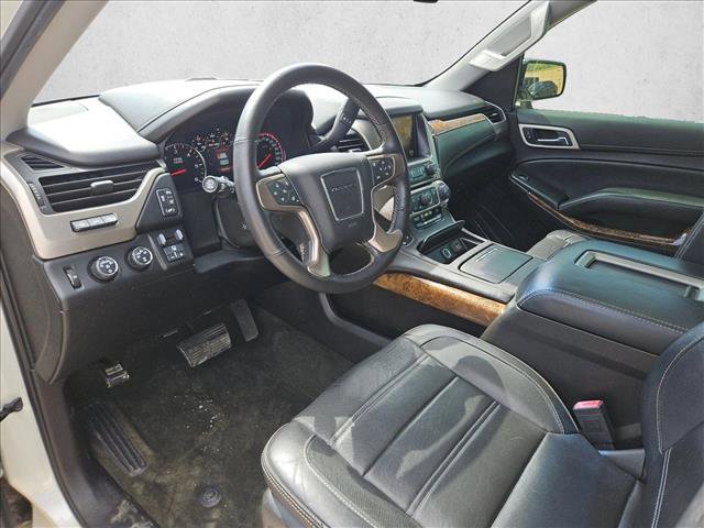 Used 2015 GMC Yukon Denali w/ Touring Package AWD/4WD image 14