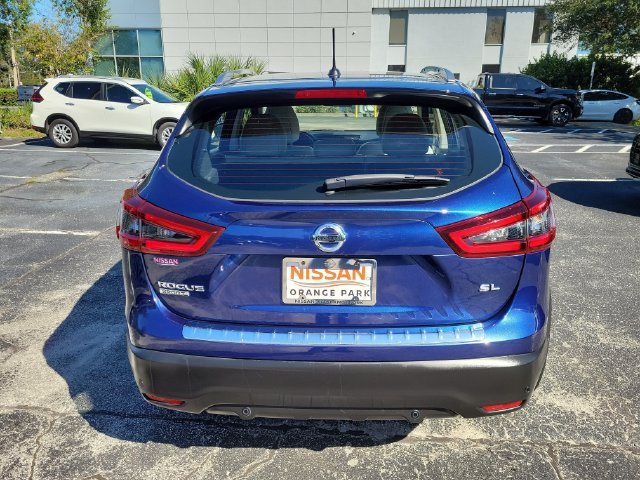 Used 2022 Nissan Rogue Sport SL FWD image 8