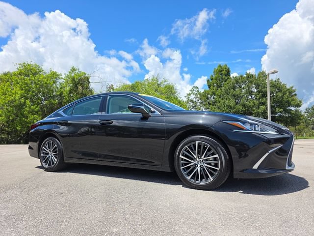 Used 2025 Lexus ES 350 w/ Premium Package