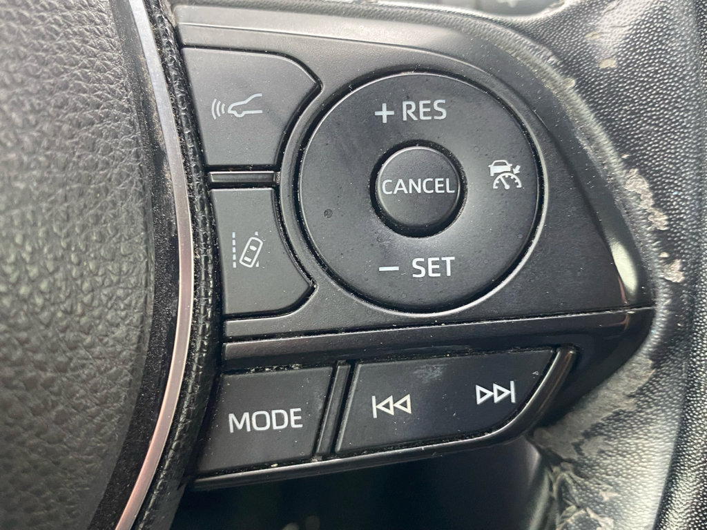 Used 2019 Toyota RAV4 Limited w/ Advanced Technology Package image 25