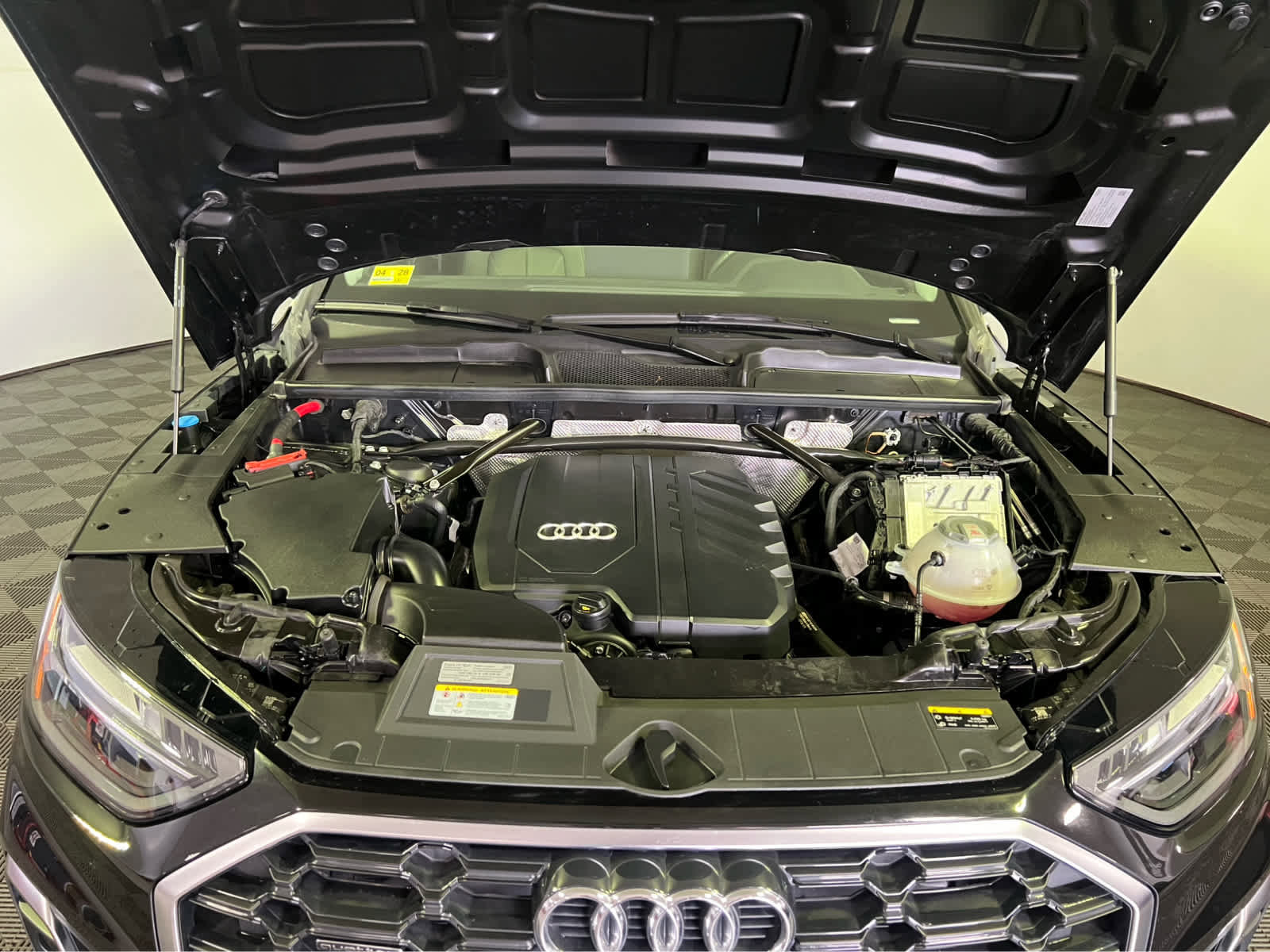 Used 2023 Audi Q5 2.0T Premium Plus w/ Premium Plus Package AWD/4WD image 33