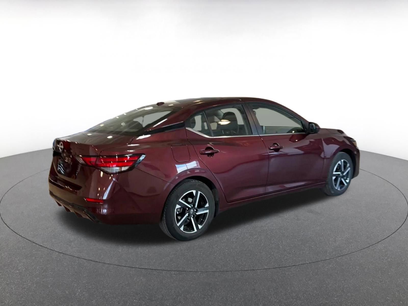 Used 2025 Nissan Sentra SV image 15