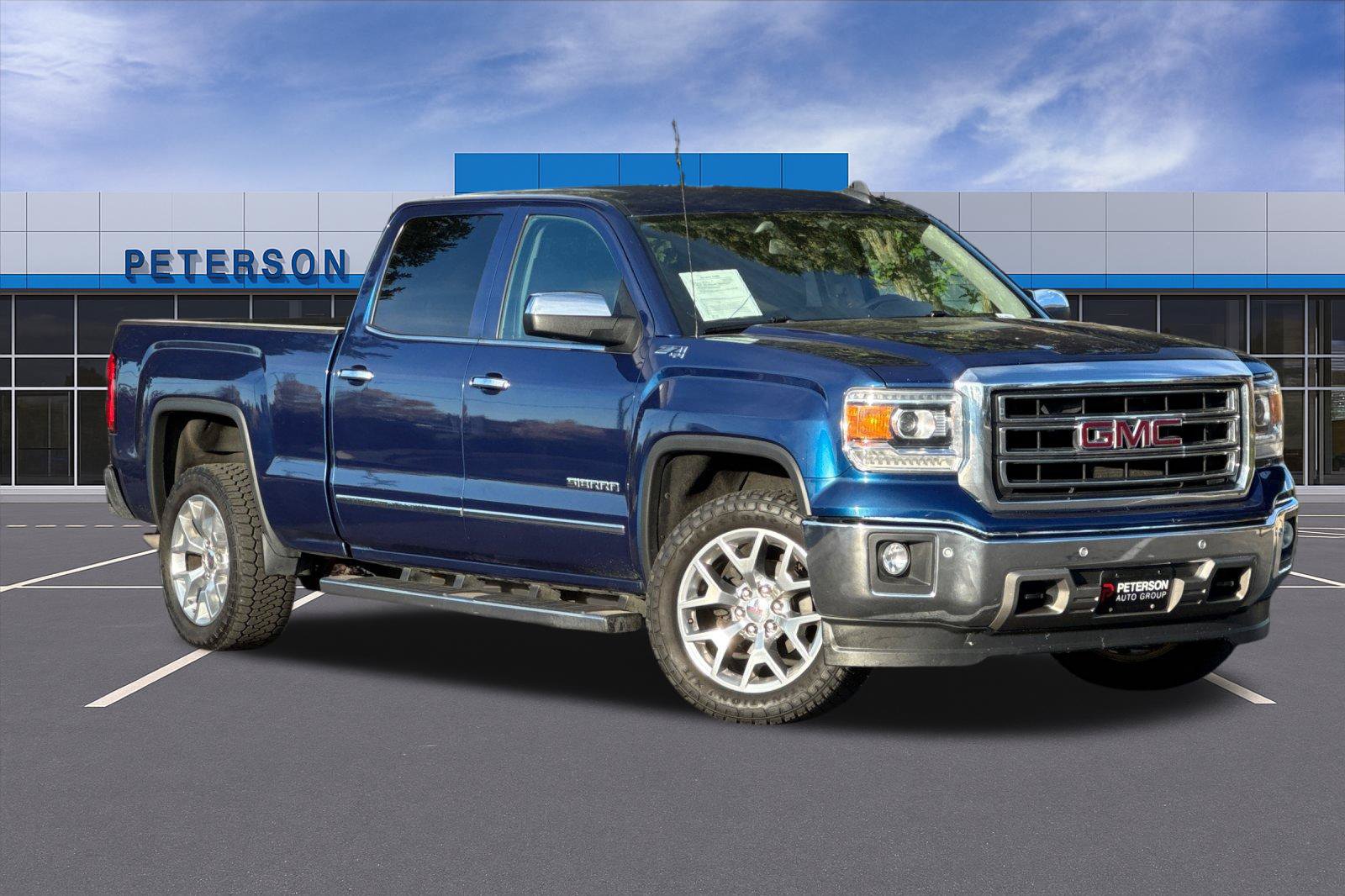 Used 2015 GMC Sierra 1500 SLT w/ SLT Crew Cab Value Package AWD/4WD image 2