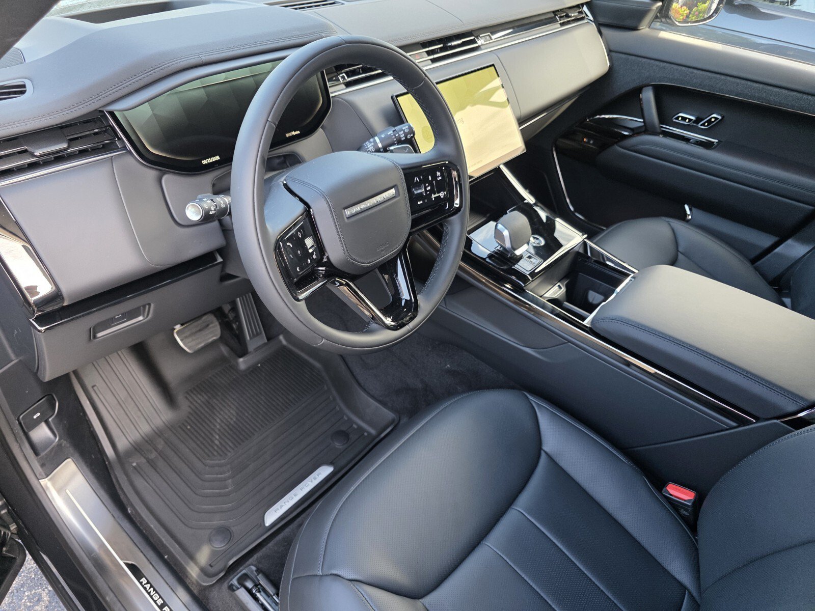 New 2026 Land Rover Range Rover Sport Dynamic SE AWD/4WD image 11